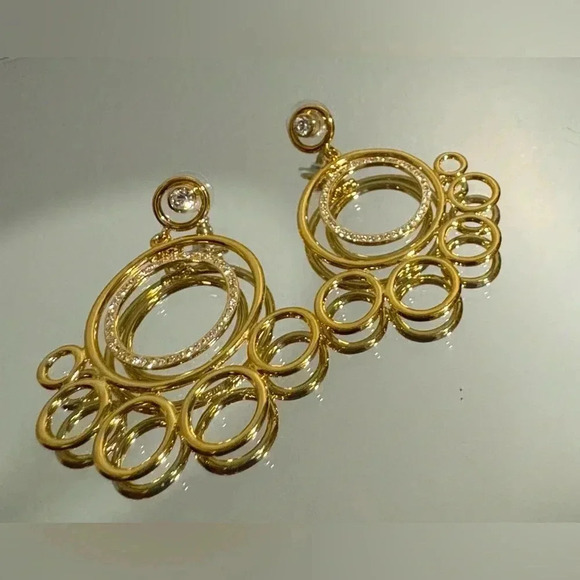 🇨🇦🆕5th Avenue Swarovski Crystal  Earrings - Picture 1 of 16